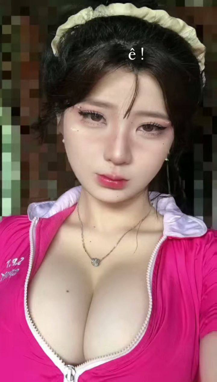 Ngày 13 tháng 7 năm 2023_Con đĩ nhỏ