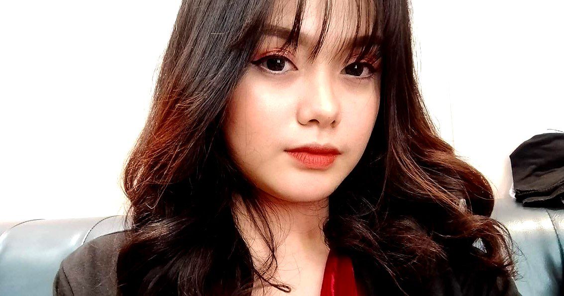 Cảnh tuyển phi tần vô cùng kích thích và điệu đà. Cô gái trẻ có dịch vụ chu đáo và kỹ năng tốt. Tình dục nồng nhiệt